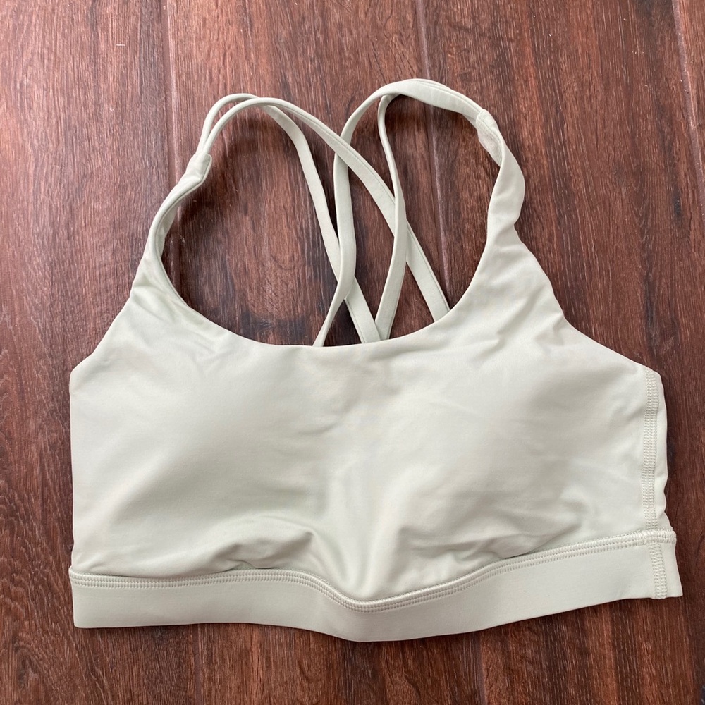 Lululemon Energy Bra size 6 NWOT pale green